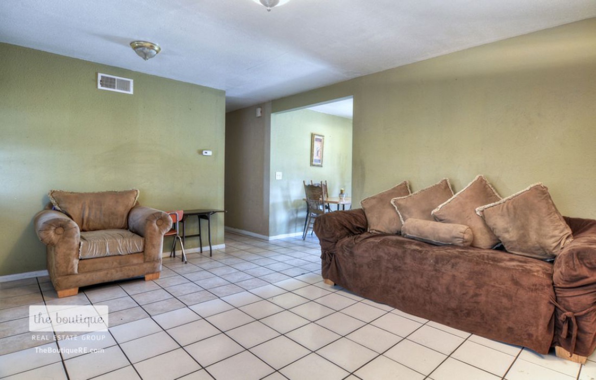 11332 South Colbow Street , Orange CA: 