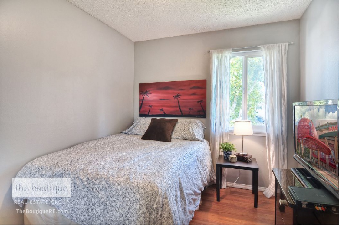 9852 Argyle Drive , Huntington Beach CA: