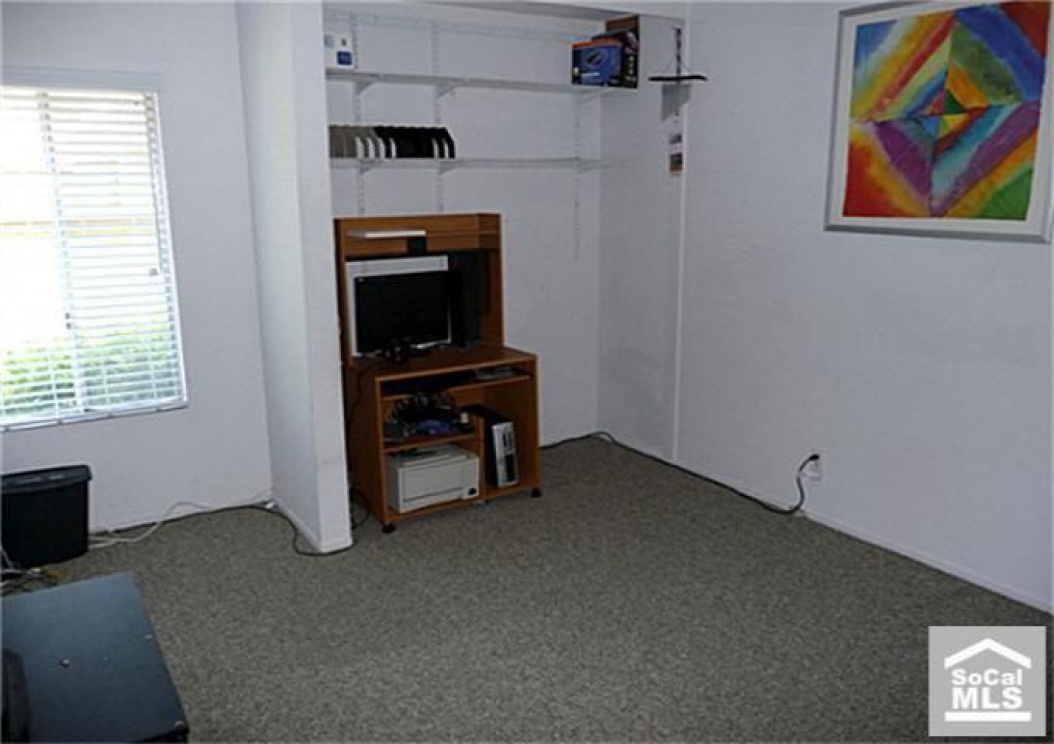 2301 Conifer Ln, Tustin CA: 