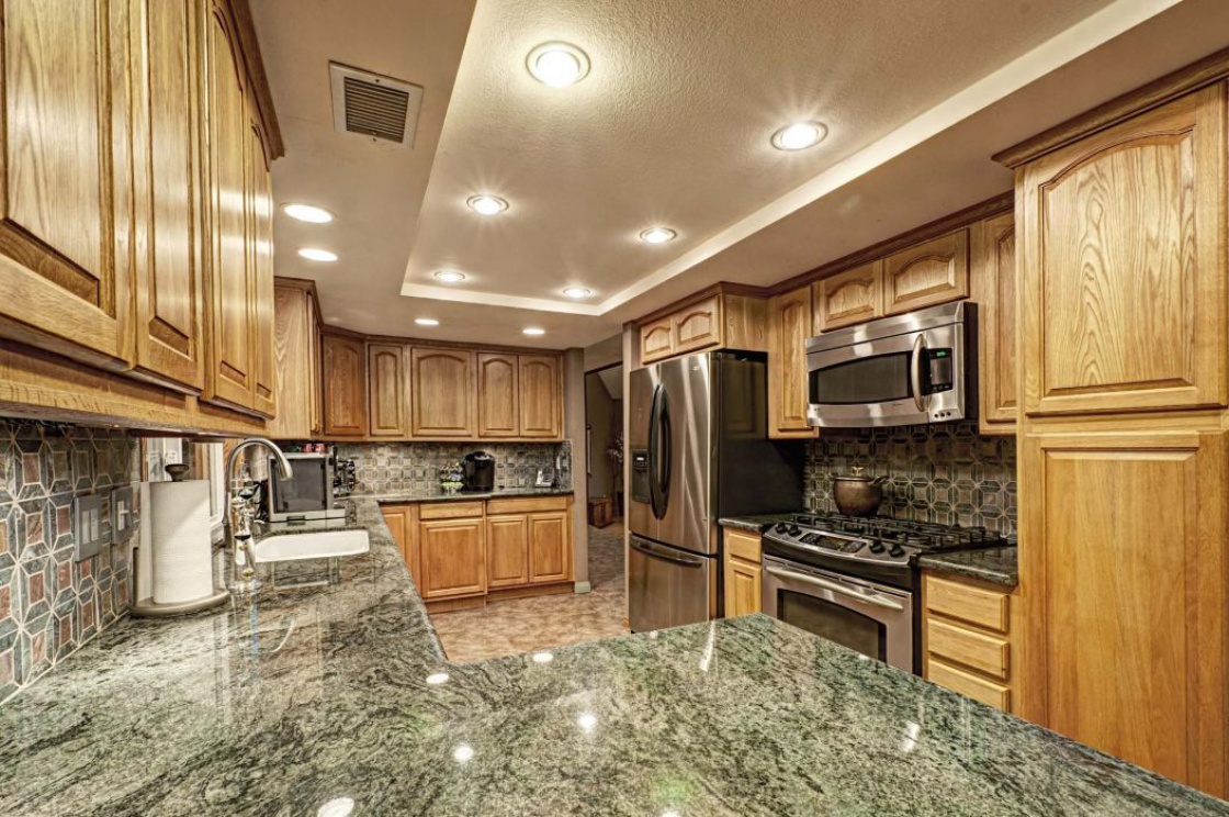 2267 Papaya Drive , La Habra Heights CA: 