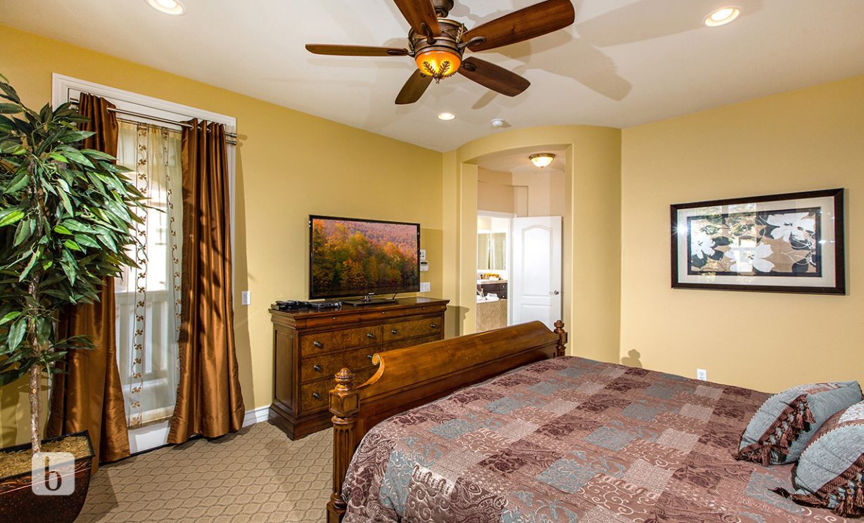 32   Bell Chime   , Irvine CA: 