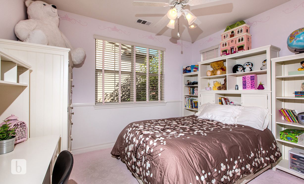 32   Bell Chime   , Irvine CA: 