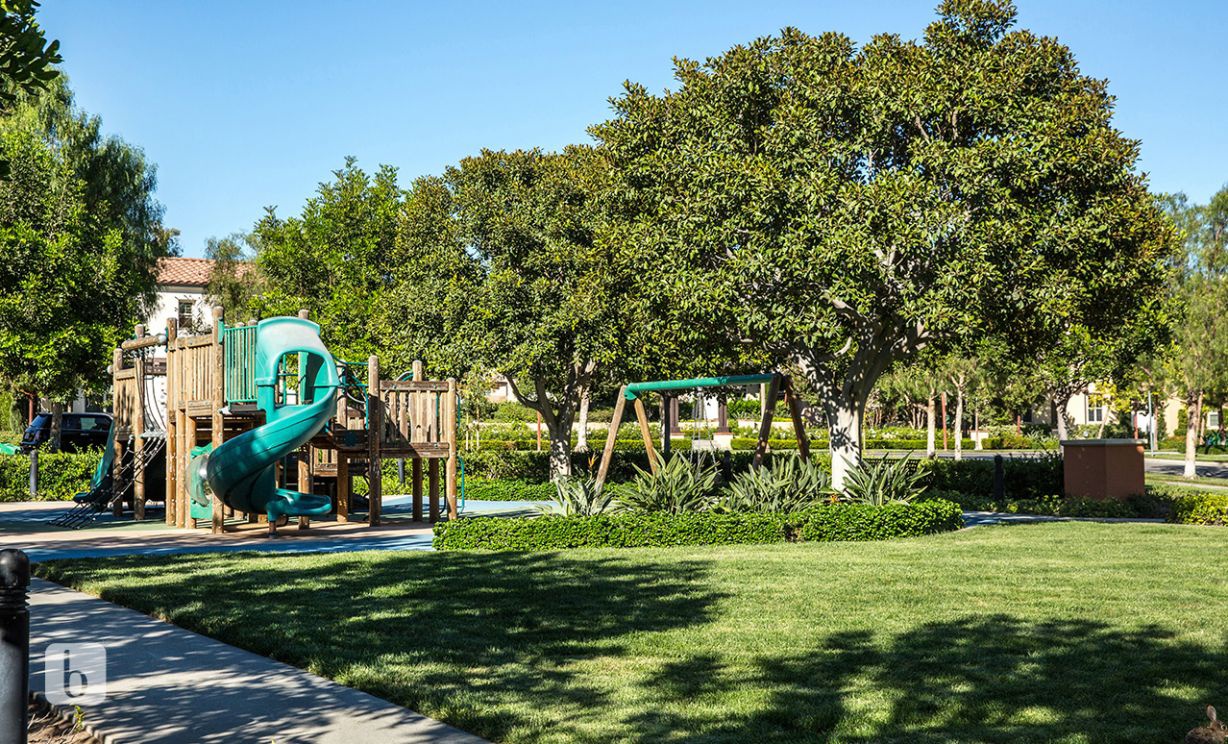 32   Bell Chime   , Irvine CA: 