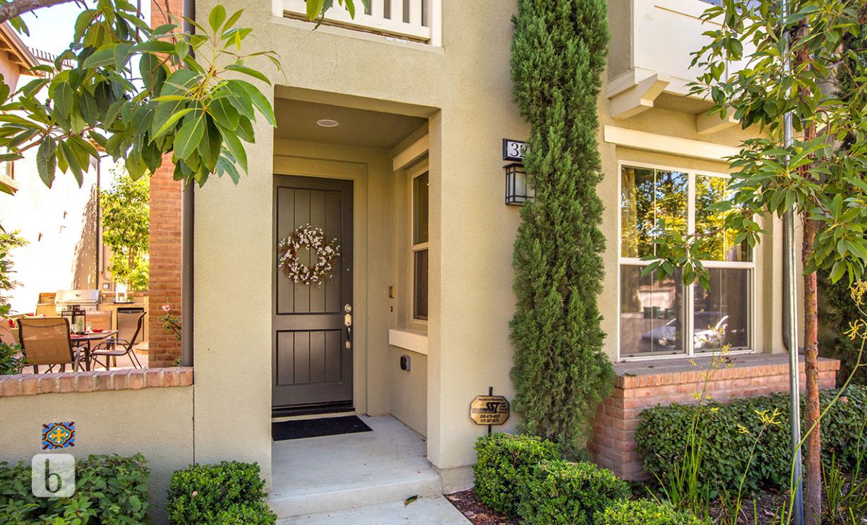 32   Bell Chime   , Irvine CA: 