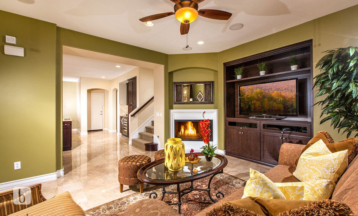 32   Bell Chime   , Irvine CA: 