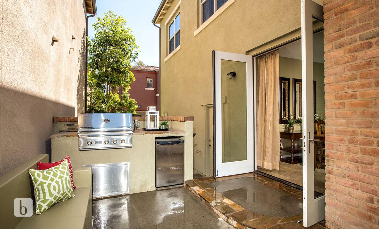 32   Bell Chime   , Irvine CA: 