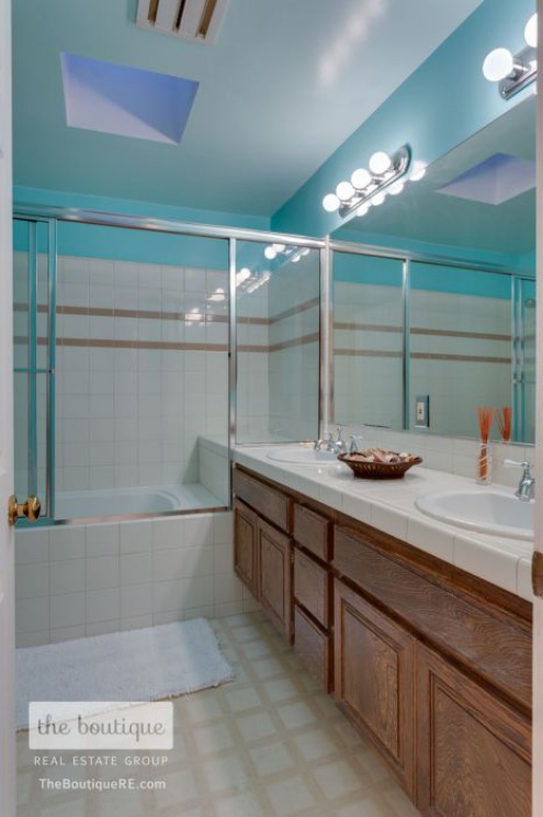 18713 Hatteras Street , Tarzana CA: 