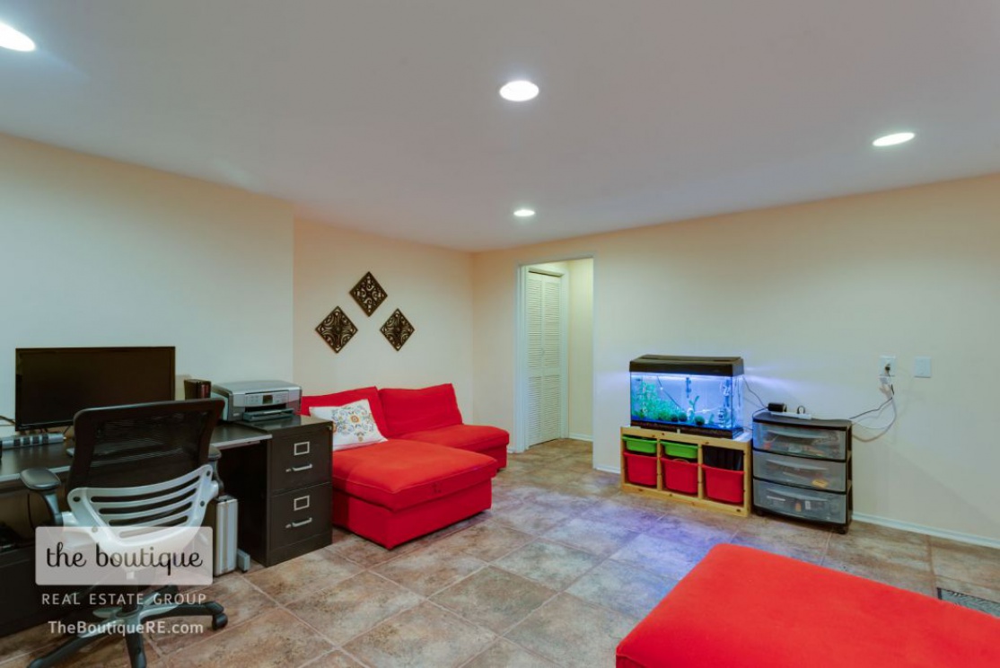 18713 Hatteras Street , Tarzana CA: 