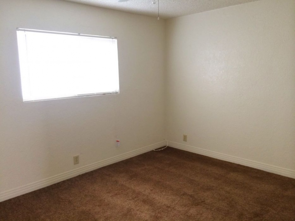 832 West Victoria Street , San Bernardino CA: 