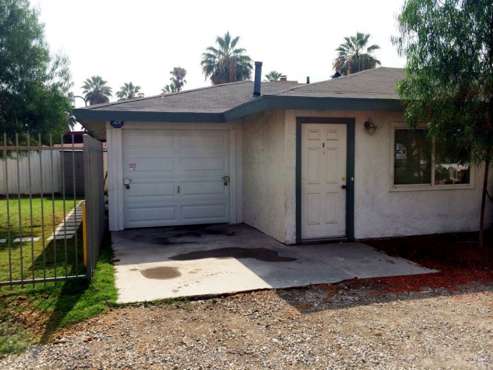 832 West Victoria Street , San Bernardino CA: 