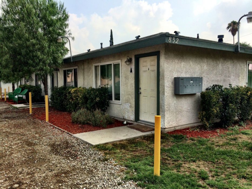 832 West Victoria Street , San Bernardino CA: 