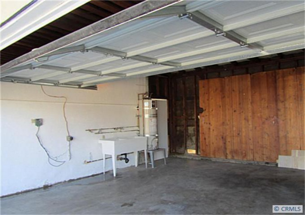 320 N Colfax St, La Habra CA: 