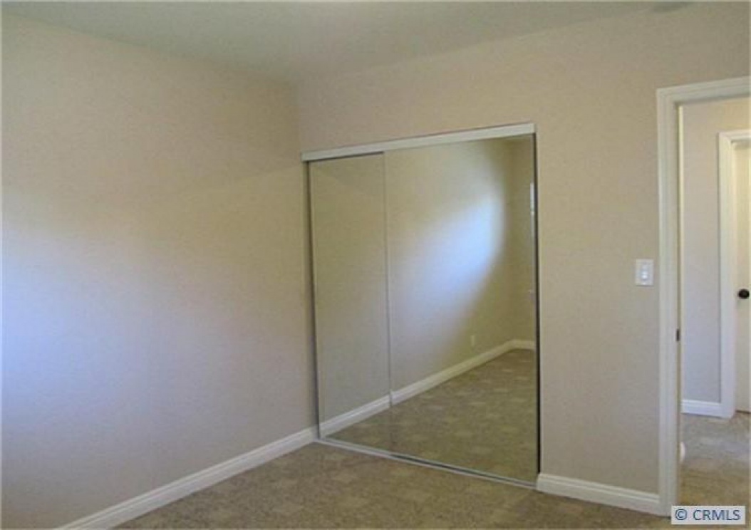 320 N Colfax St, La Habra CA: 