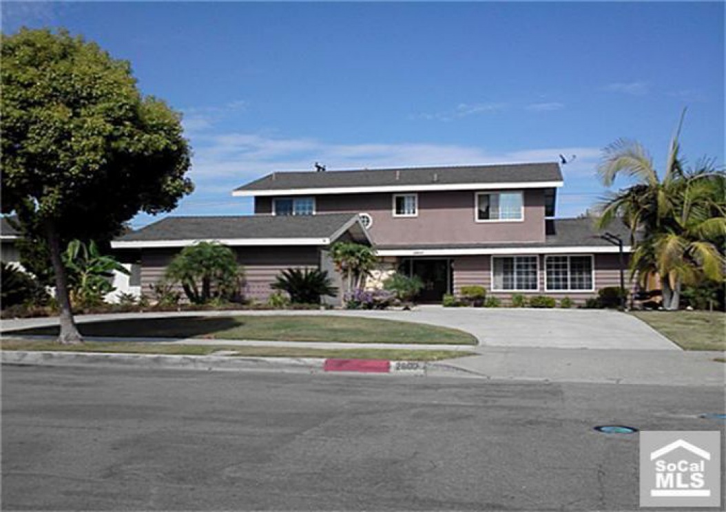 2800 Puente St, Fullerton CA: 