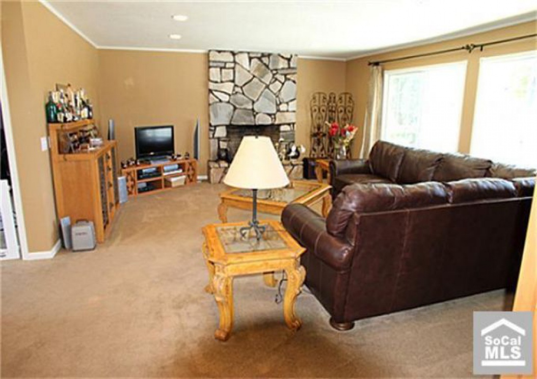 2800 Puente St, Fullerton CA: 