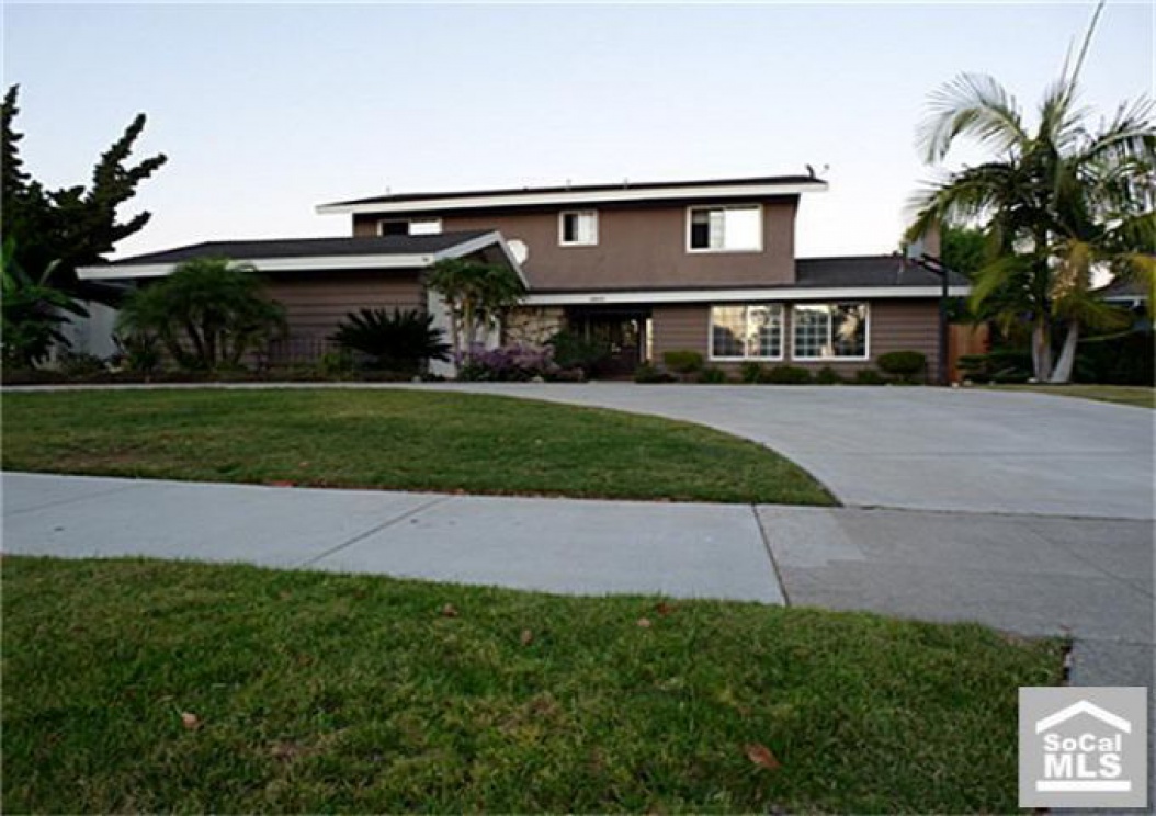 2800 Puente St, Fullerton CA: 